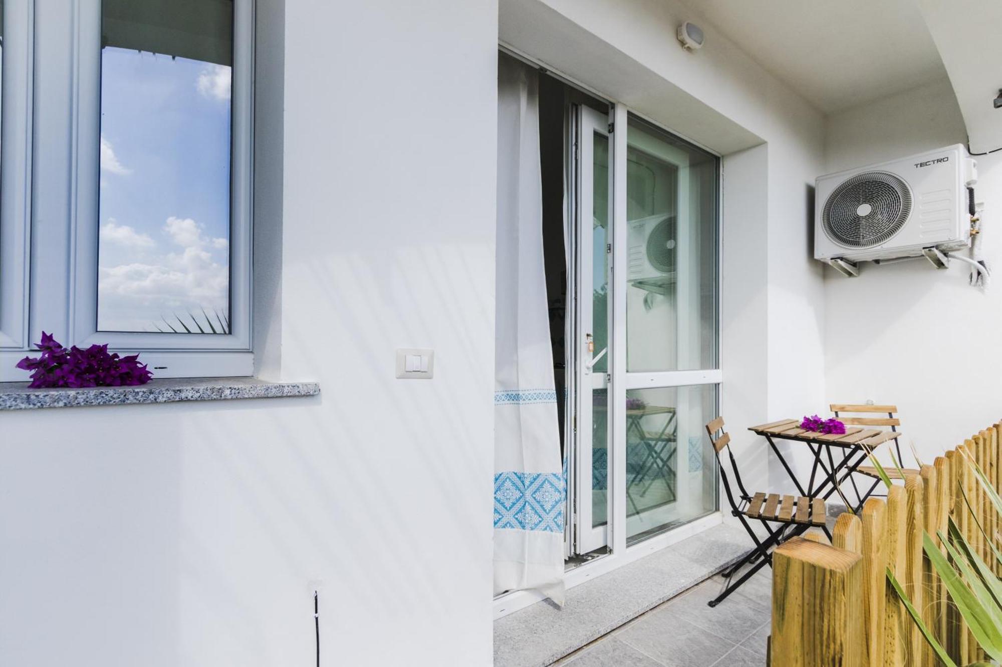 Residence Fior Di Sulcis Calasetta Habitación foto